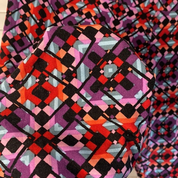 LulaRoe TC leggings - Picture 4 of 4